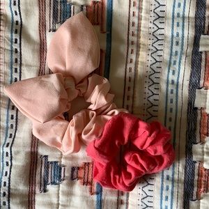 Pink Scrunches